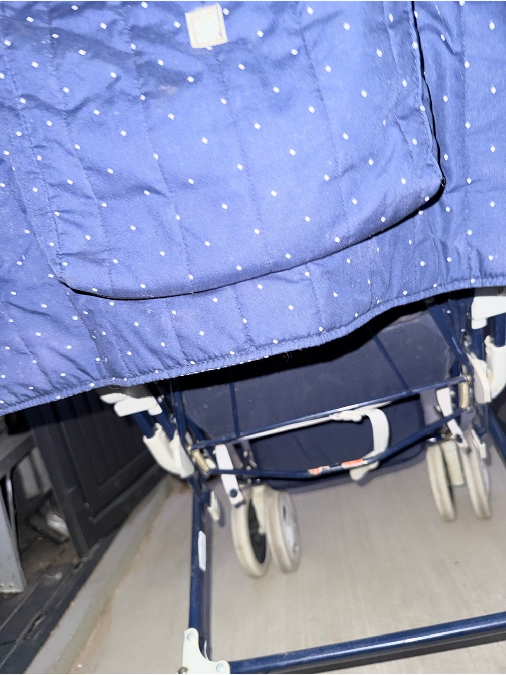 Vintage Graco 1980’s “790ND Series” Navy Polka Dot Stroller with Cream Accents - Picture 15 of 17